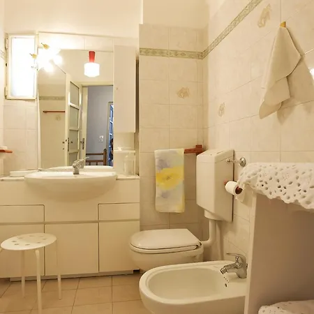 Casa Maria Vittoria בית נופש קנרו ריביירה